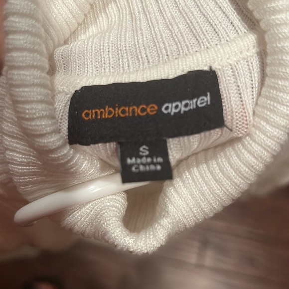 Ivory Turtle Neck Sweater - Picture 3 of 3